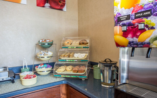Quality Inn & Suites