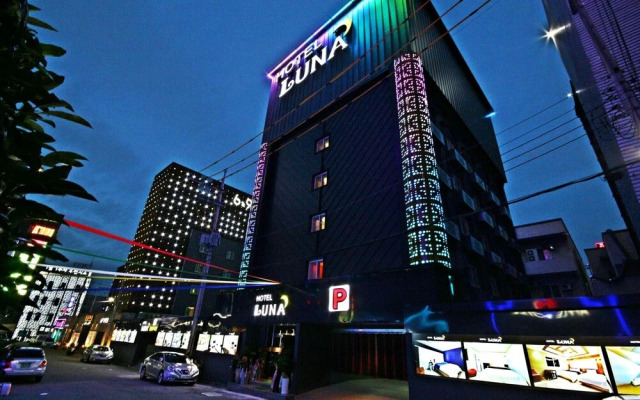 Yeosu Luna Hotel