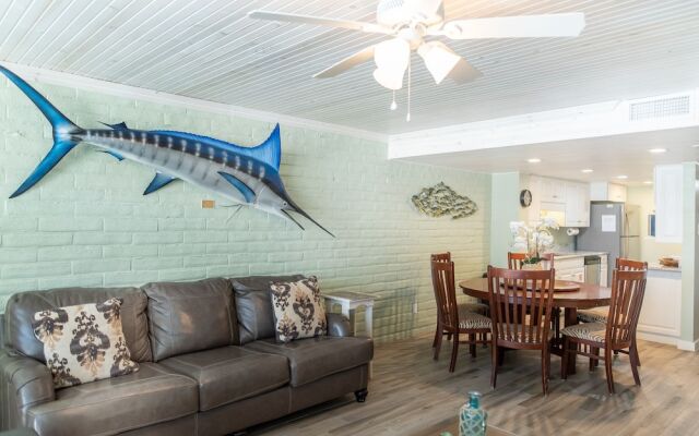 Pearl Marlin 205 by RedAwning