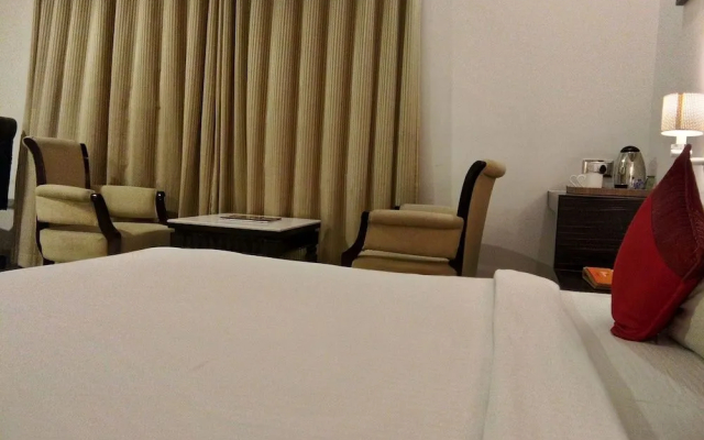 Landmark Hotel