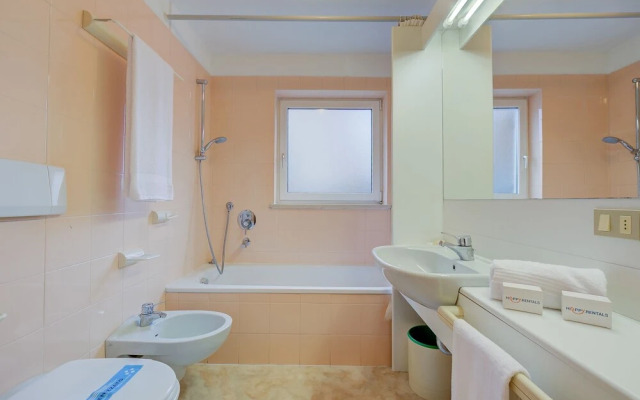 Cavalese few min From ski a17