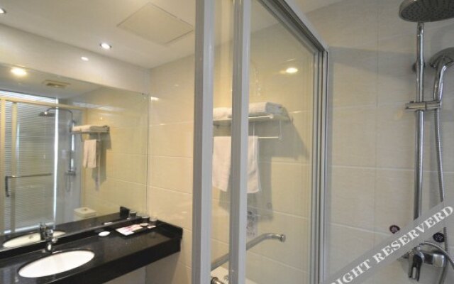 Qingmian Light Luxury Hotel (Luohe East Bund Branch)