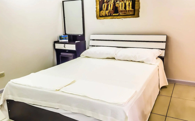 Siam Oriental Tropical Garden by Parikal