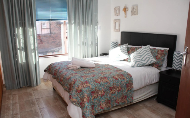 Cura Lodge