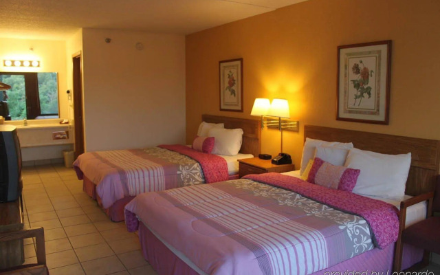 Ozark Valley Inn