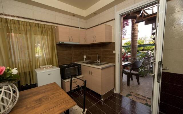 Bougainvillea Garden Retreat, Fully Equipped