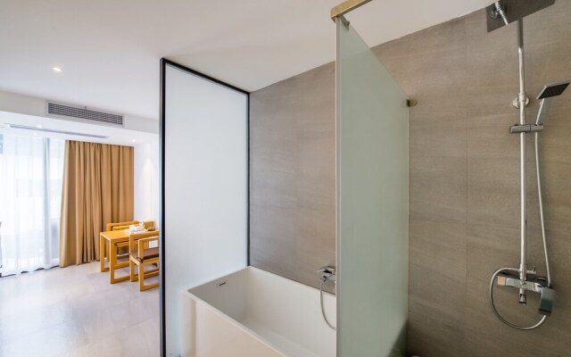 Taihu Baopu LingXia Inn