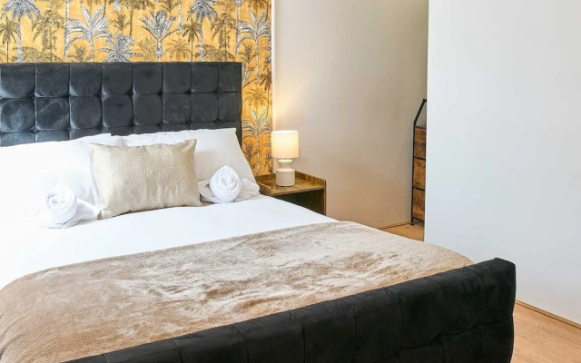 Host Stay Urban Nest