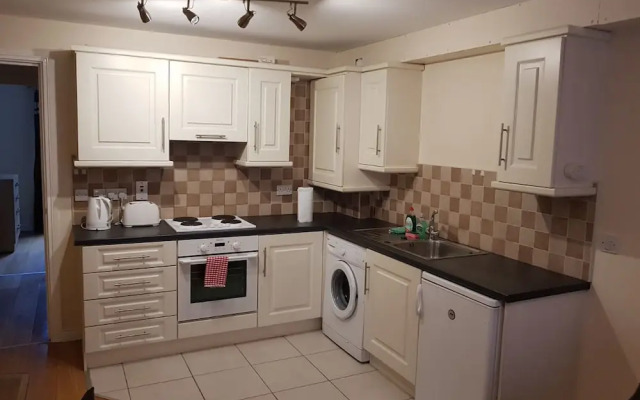 Lesley Grove Apartments