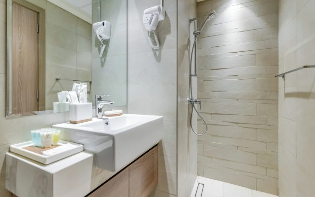 GLOBALSTAY. Azizi Riviera 48