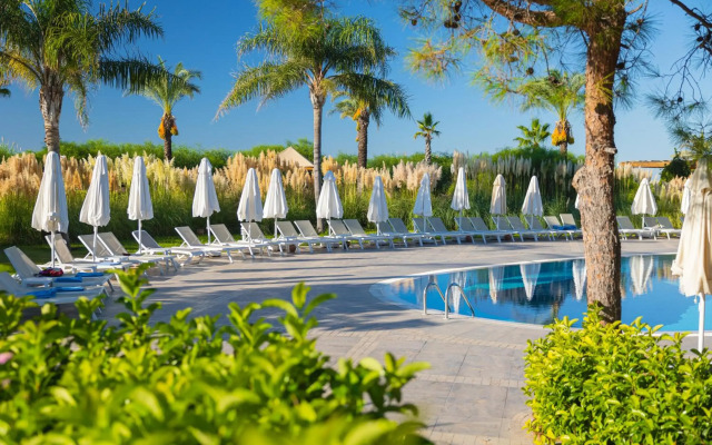 Sueno Hotels Beach Side