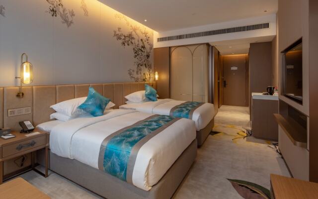 Huatuo platinum Garden Hotel