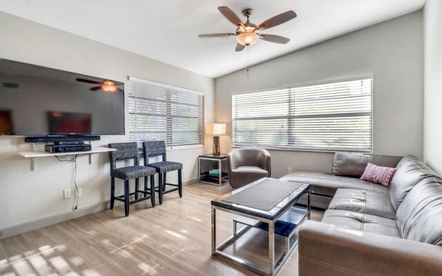 Modern Fort Myers Bungalow