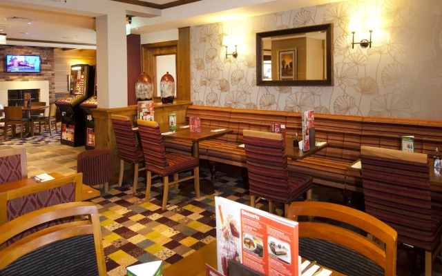 Premier Inn Exeter - M5 J29