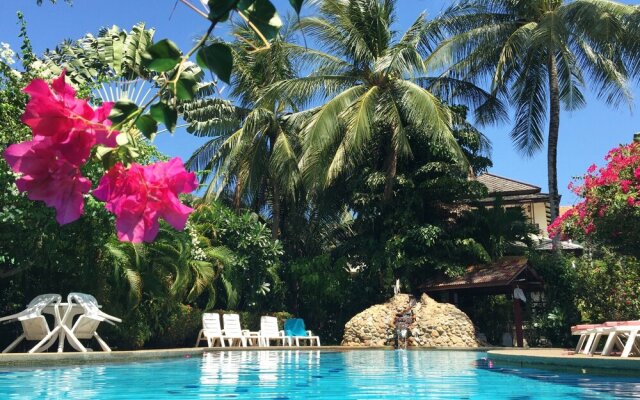 Beachfront Resort Villa Fleur w Private Pool at Only 20 Meters From Beach