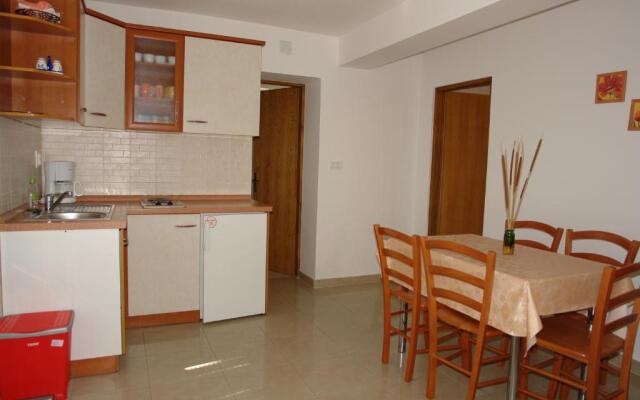 Apartments with a parking space Mandre, Pag - 18748