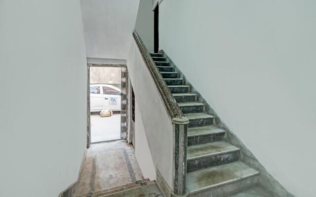 Aarav Hotel by OYO Rooms
