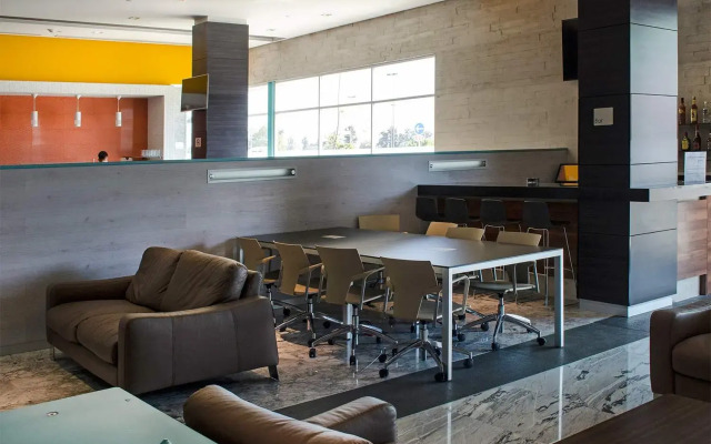 Hotel Casa Inn Galerias