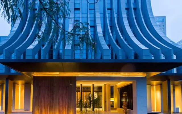 Nanjing Olympic Sports Expo Center UEASY Hotel