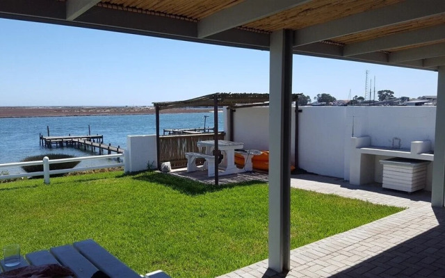 River Tides Guesthouse - Adults Only