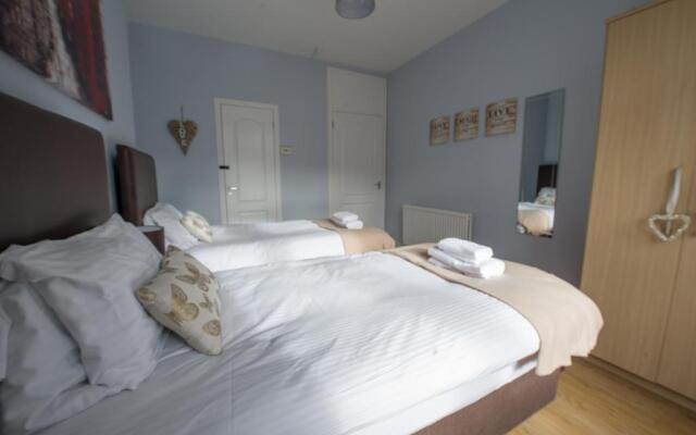 PREMIER - Crathie View Apartment