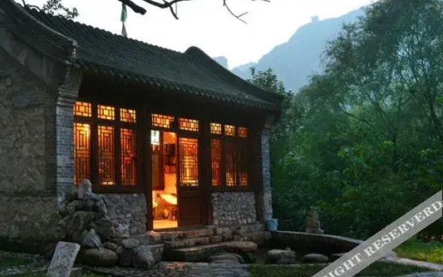 Red Capital Ranch/ Shambala At The Great Wall