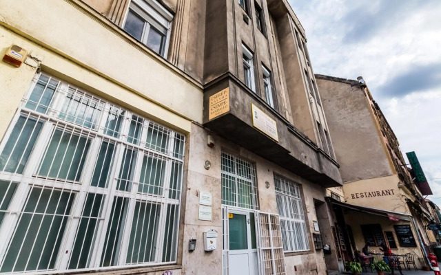 Klauzal Design Apartment