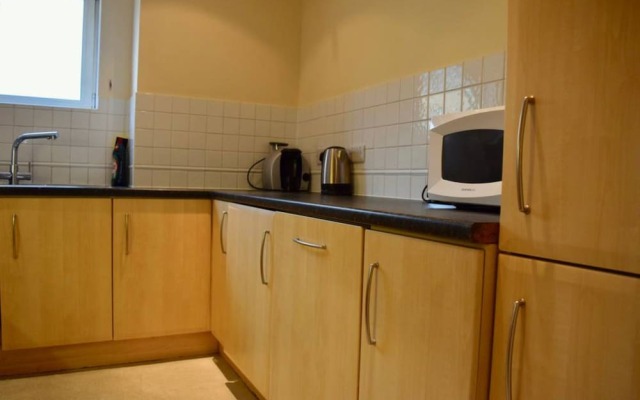 Canary Wharf 2 Bedroom Apartment With Amazing Views