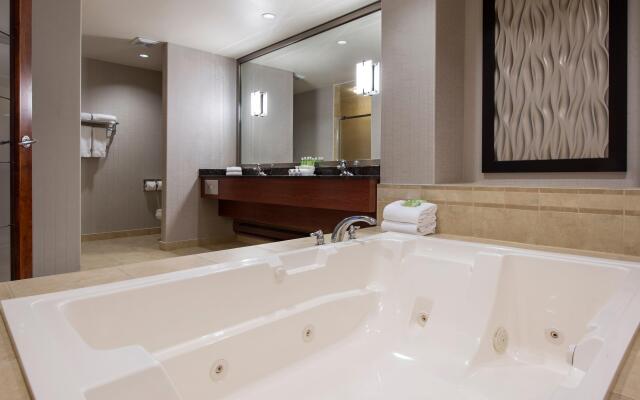 Holiday Inn Express & Suites Sherwood Park-Edmonton Area, an IHG Hotel