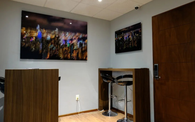 izZzleep Aeropuerto Terminal 2