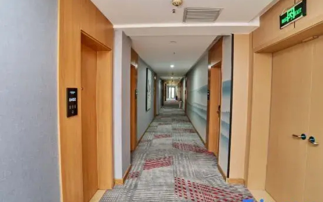 Junyi Hotel (Jiaozuo Wuzhi Yellow River Avenue)