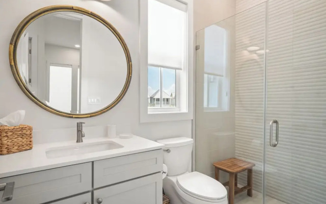 Serenity Shore 305 SOU