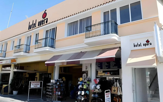 Hotel Opera
