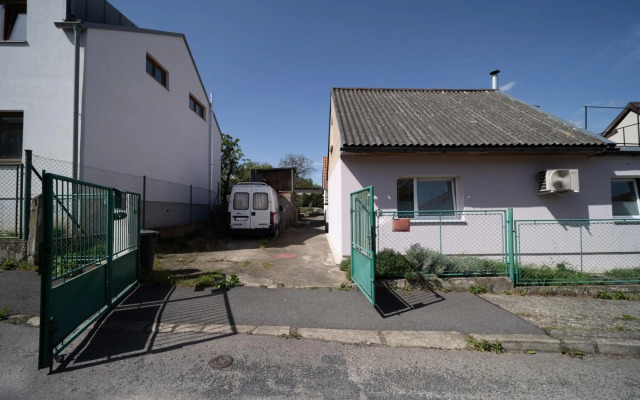 Celý dům s vybavenou kuchyní, koupelna s vířivkou