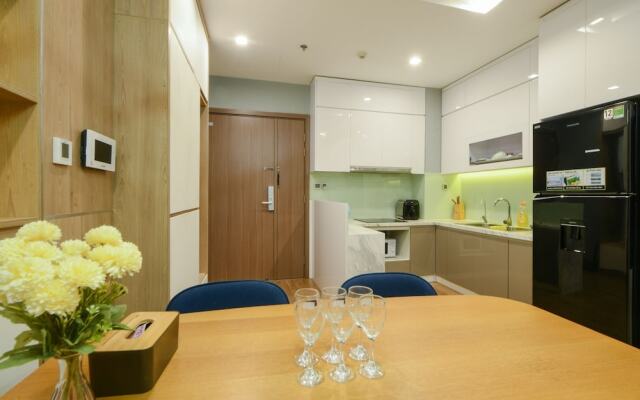Hi.Home Apartment at Vinhomes Metropolis