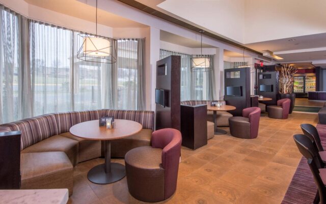 Courtyard Fairfax Fair Oaks