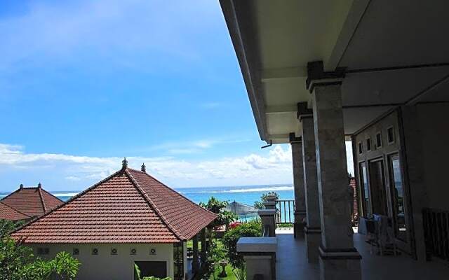 Yogi Beach Bungalow & Restaurant Lembongan