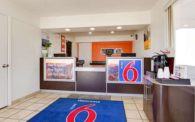 Motel 6 Tempe, AZ - Scottsdale South