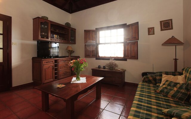 Casa Rural La Oliva by Isla Bonita