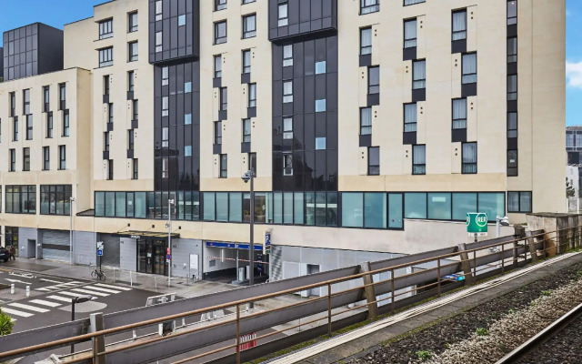 Appart'hôtel Odalys City Campus - Paris Rueil Malmaison