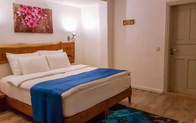 Alaçatı Otel Rebetiko