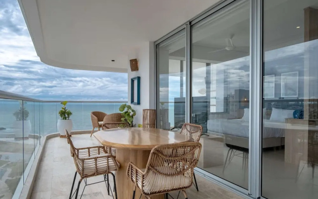 w Majestic Loft w Ocean View in Crespo