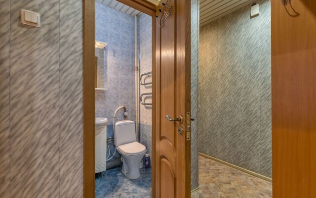 FlatHome24 on Yaroslavskiy 38