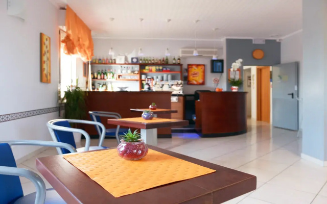 Hotel Holiday Beach