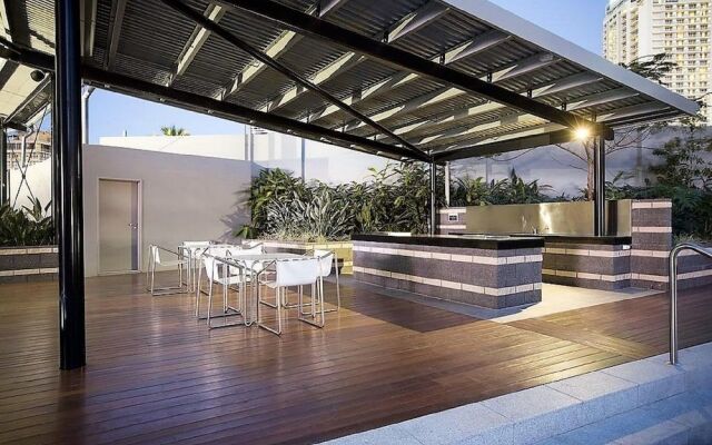 Circle on Cavill - Holidays Gold coast
