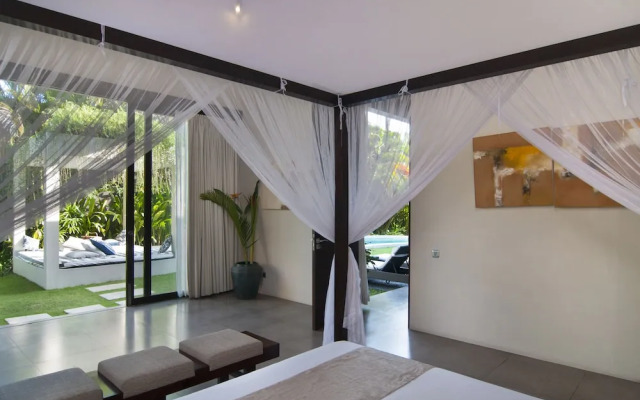 Villa Alice Satu by Villa Finder