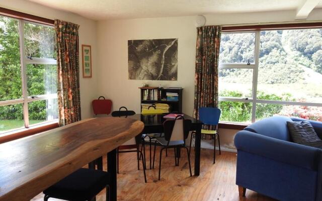Rata Lodge Accommodation