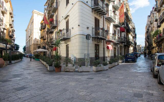Casa Blu con Terrazza Alla Vucciria by Wonderful Italy