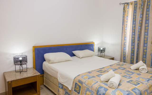 Alecos Hotel Apartments