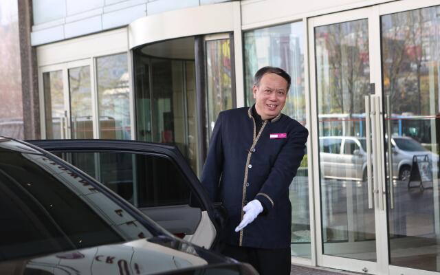 Crowne Plaza Hotel Qingdao by IHG